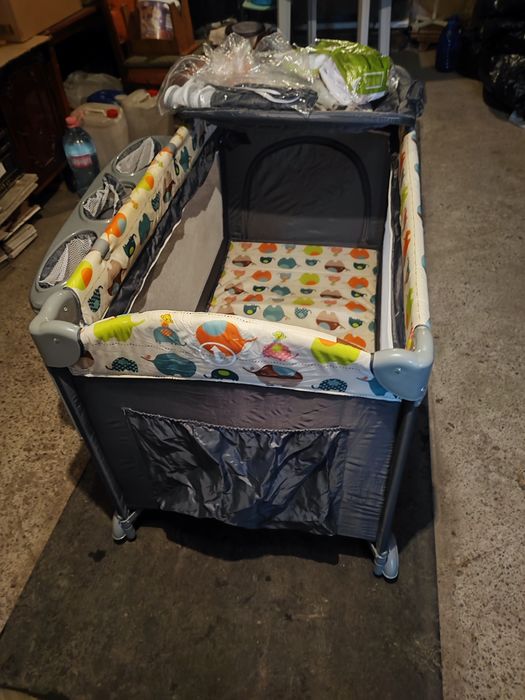 Pătuț pentru bebeluși wunderkid plus saltea