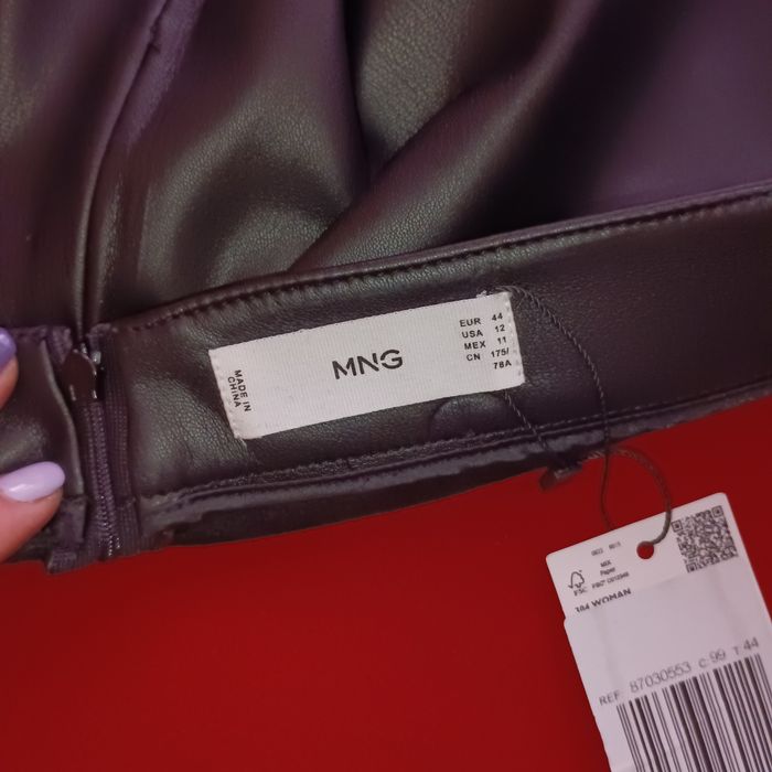 Пола на MANGO от изкуствена кожа с висока талия в Midi design.