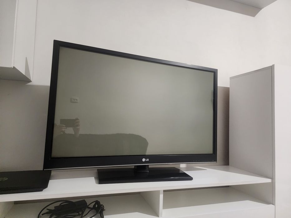 Телевизор LG 42PT450-ZB, 42