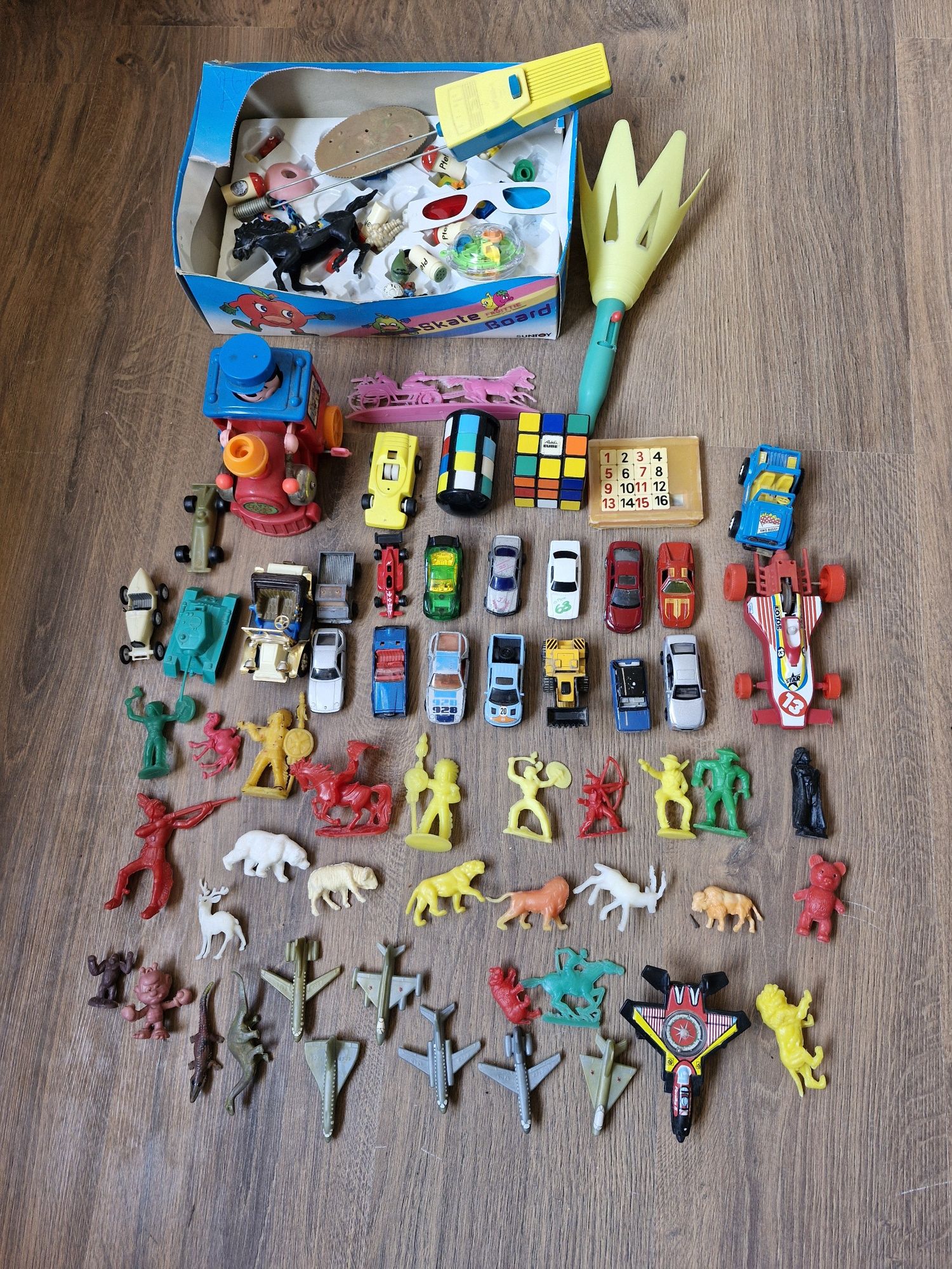 Лични играчки от соца. Рубик куб и колички Matchbox