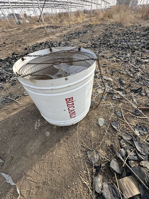 Вентилятор для теплиц