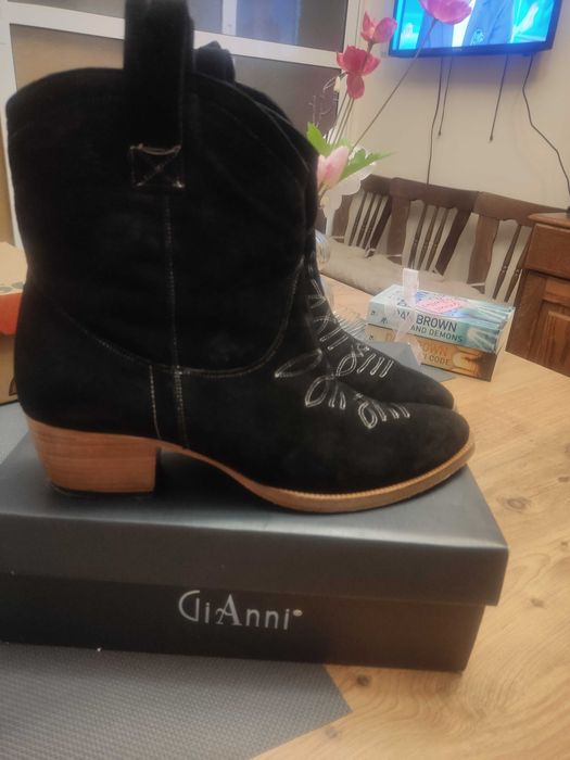 Боти GiAnni естествен велур