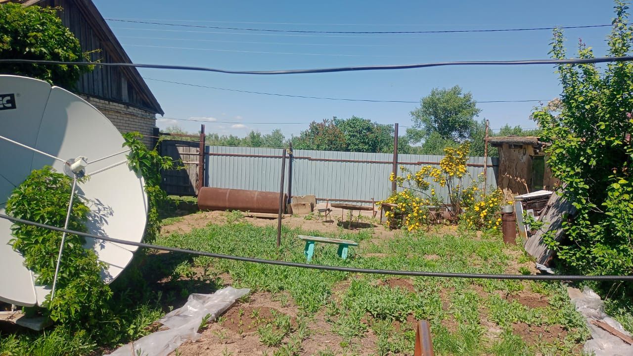 Продам срочно  дом в поселке Янайкино 60 км от города
