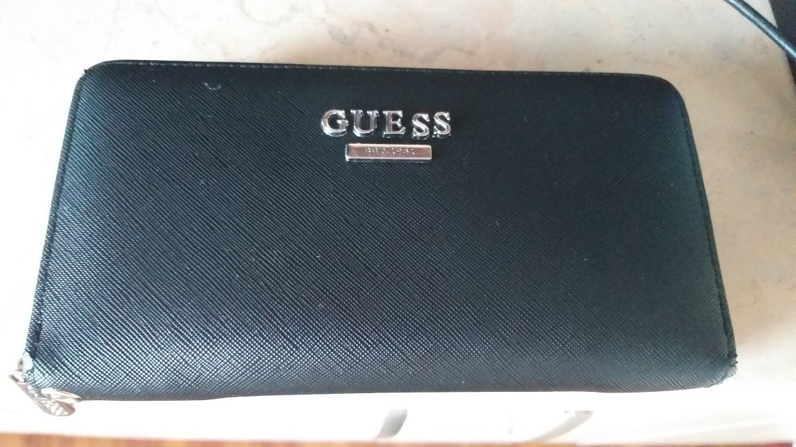 Портмоне дамско Guess