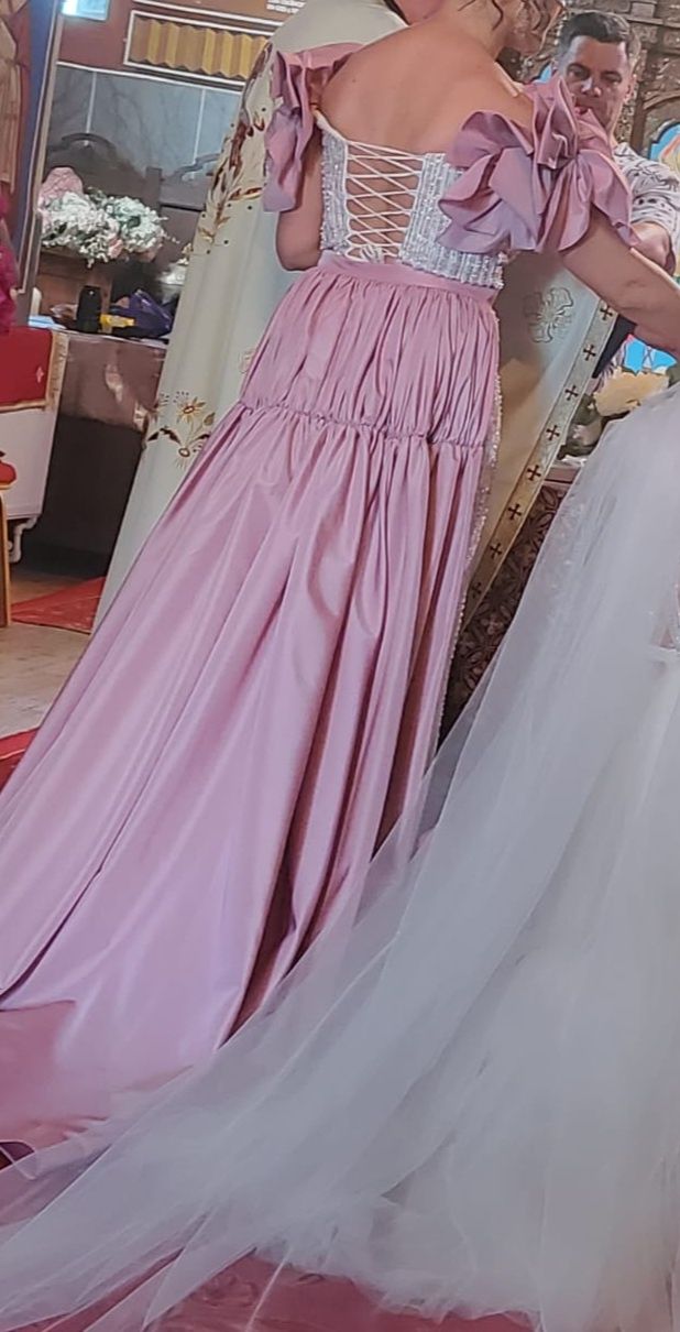 Rochie nașă deosebită
