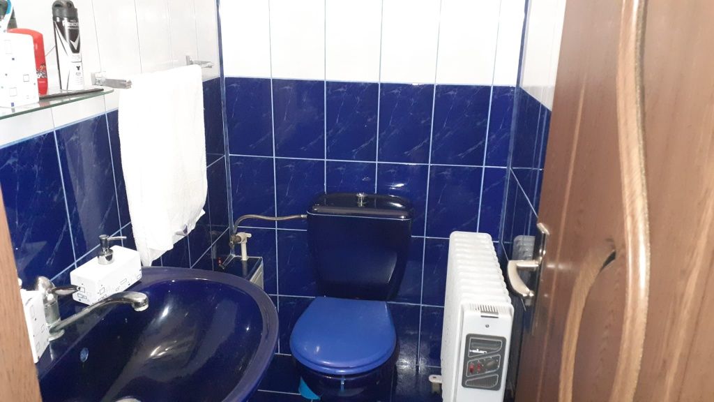 Închiriez apartament