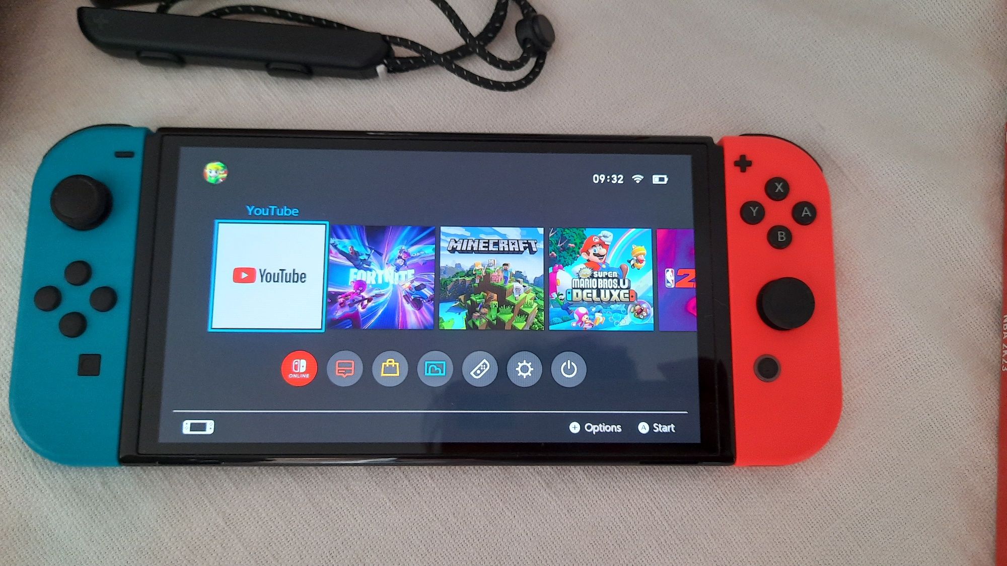 Vând Nintendo  switch oled
Acesta merge per