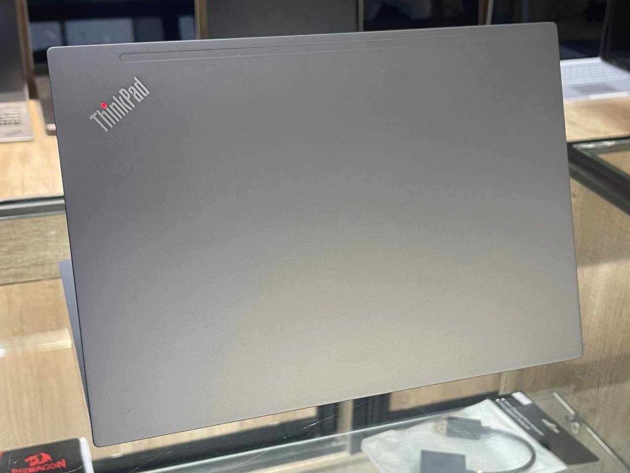 Lenovo ThinkPad P14s Gen2 Core i5-1145G7 ram 16 ssd 256 NVIDIA T500 4g