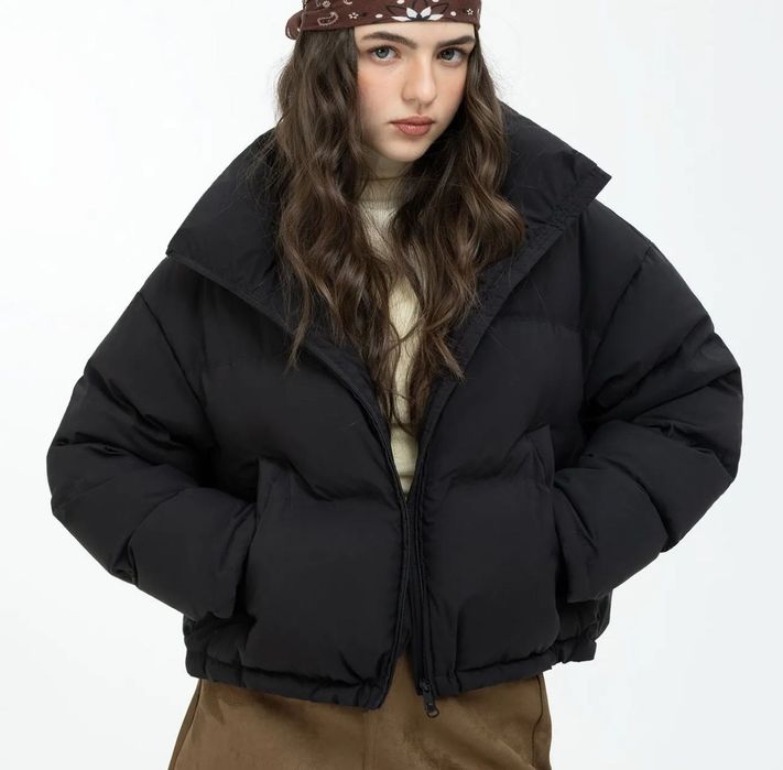 Женская зимняя куртка с минималистичном стиле