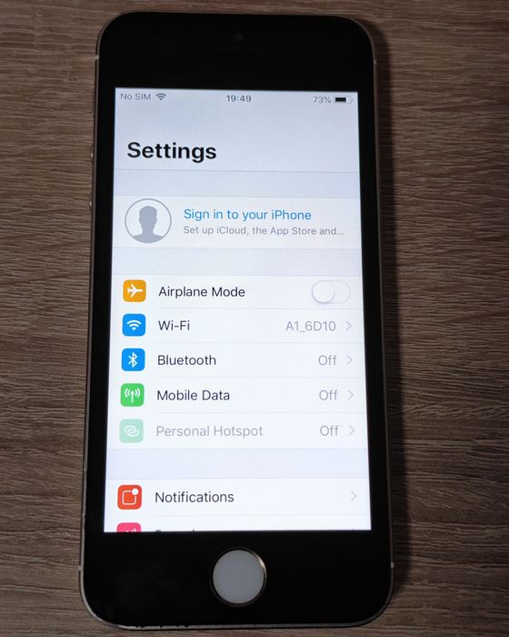 Iphone 5s 16GB  Gold идеално работещ!