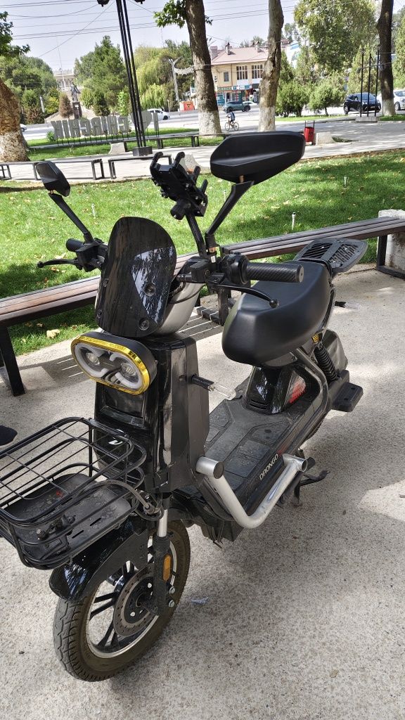 Elektro skuter yaxshi sastayannada