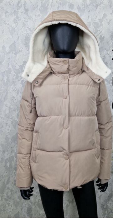 Куртка женская с капюшоном