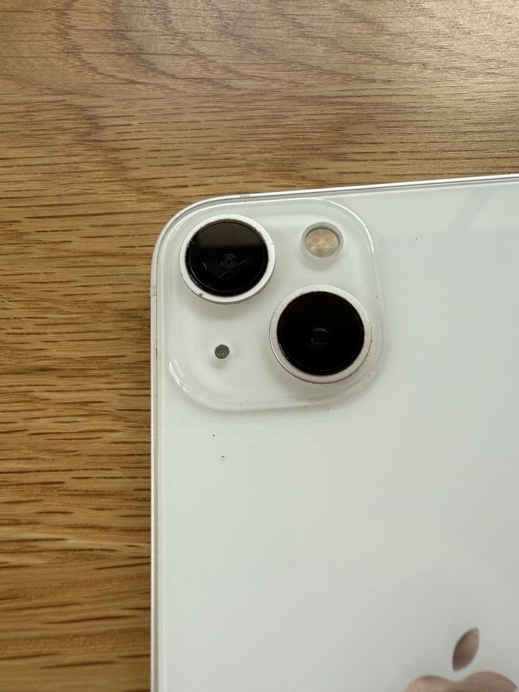 Iphone 13 бял 256Gb