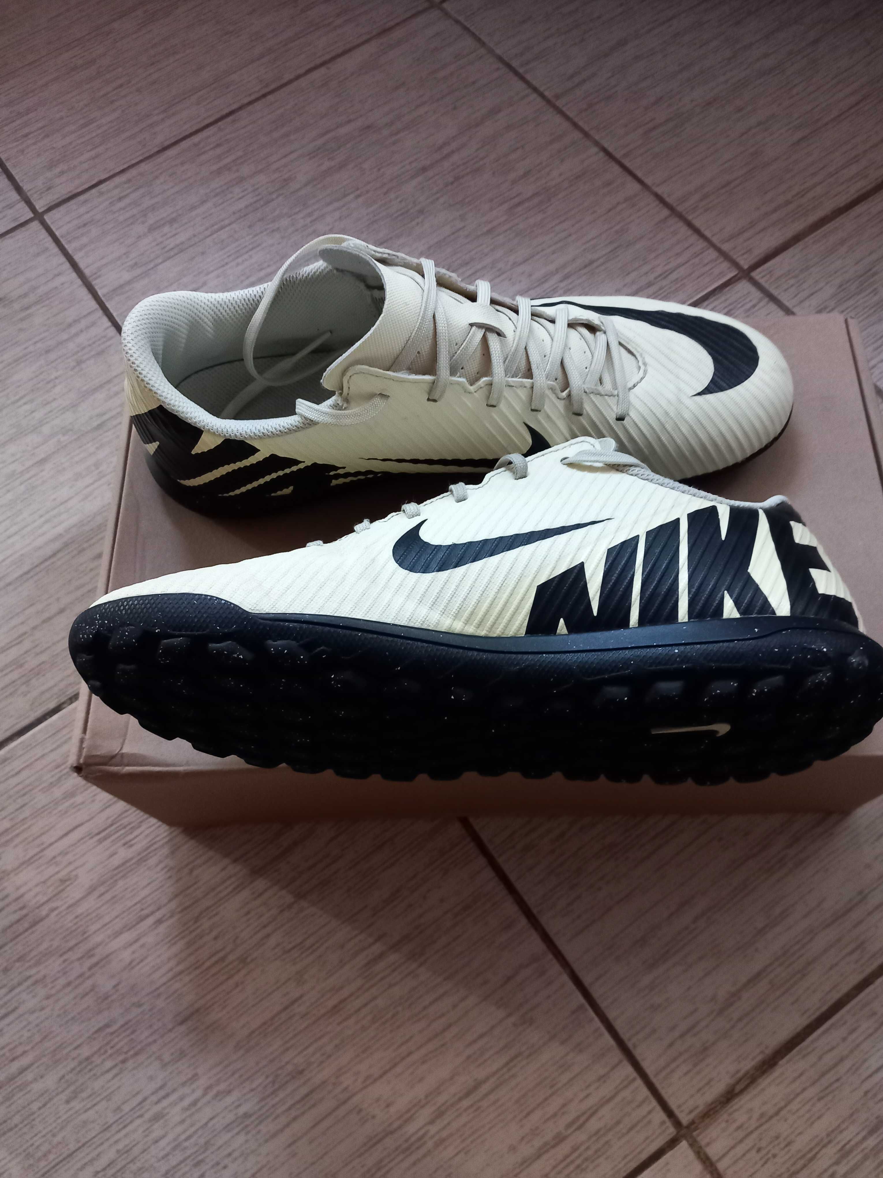 NIKE VAPOR 15 CLUB TF 41 номер