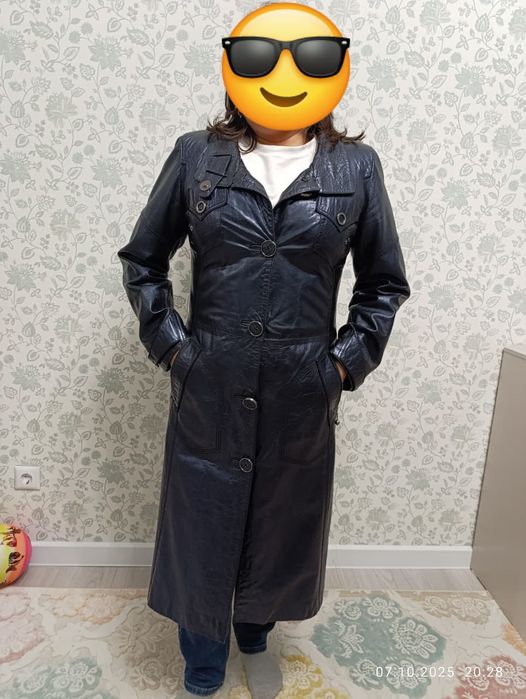 Продам кожаный плащ