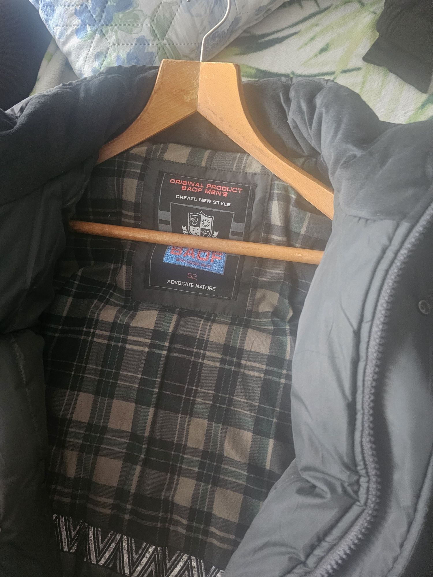 Продавам мъжко зимно яке р-р 52
