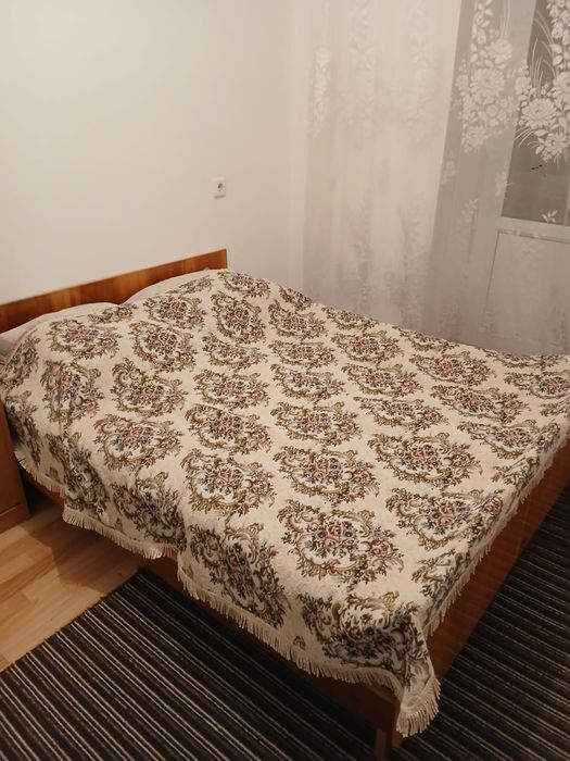 Продам кровать 160×200. Матрас после химчистки.