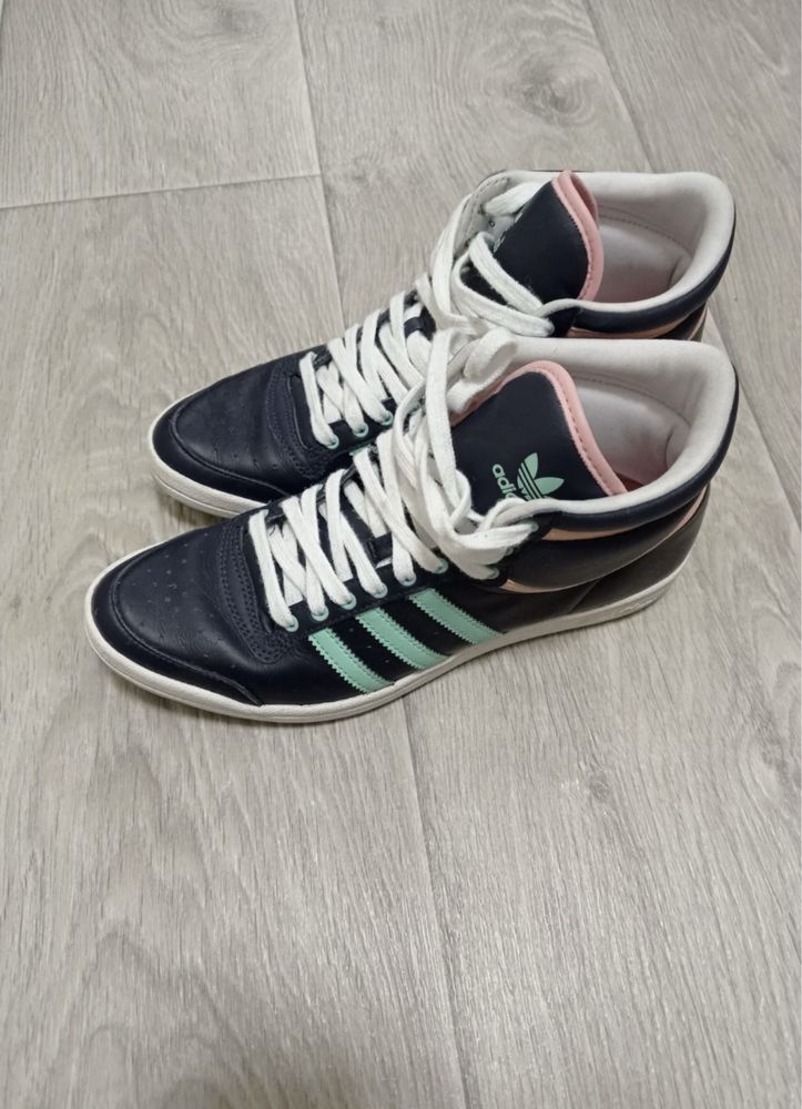 Кроссовки Adidas original