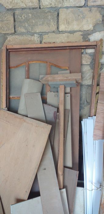 Есіктер    Двери