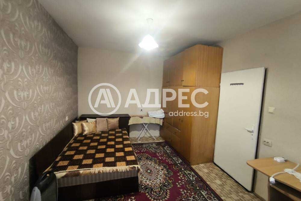 Двустаен, обзаведен апартамент на метри от автогарата
