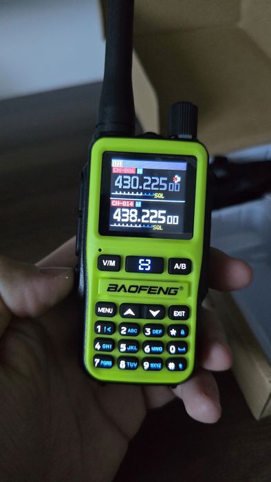 Walkie talkie Baofeng 5R mini uhf/vhf