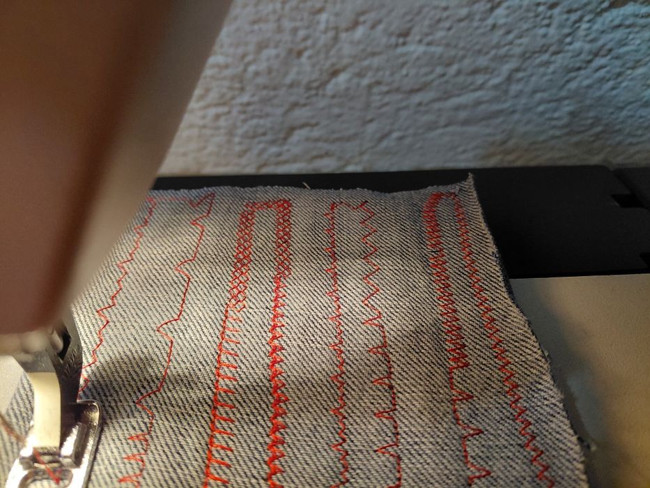 Шевна машина Хускварна