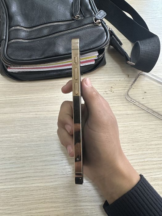 Iphone 12 pro gold