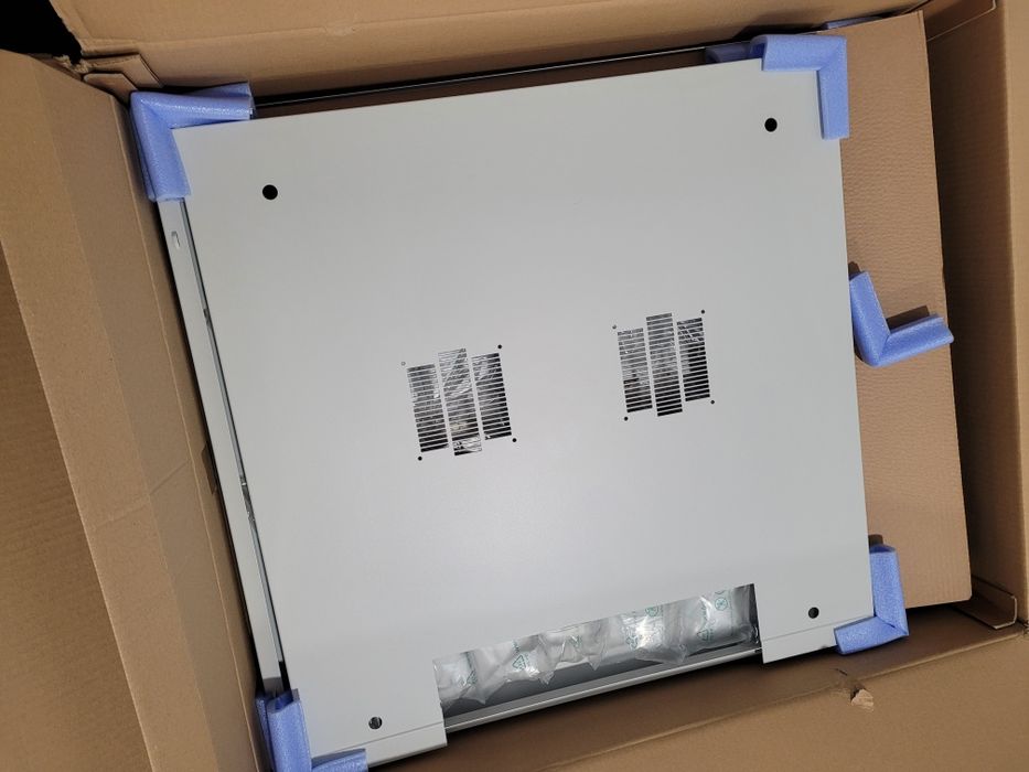 Cutie servere rack flatbox rittal 7507210