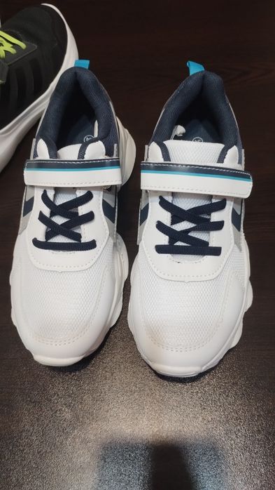 Детски маратонки Адидас и LC Waikiki