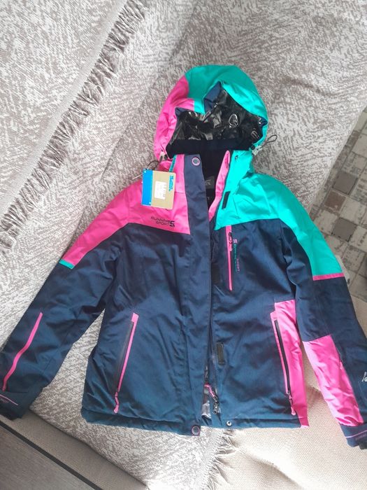 Зимний костюм для девочки