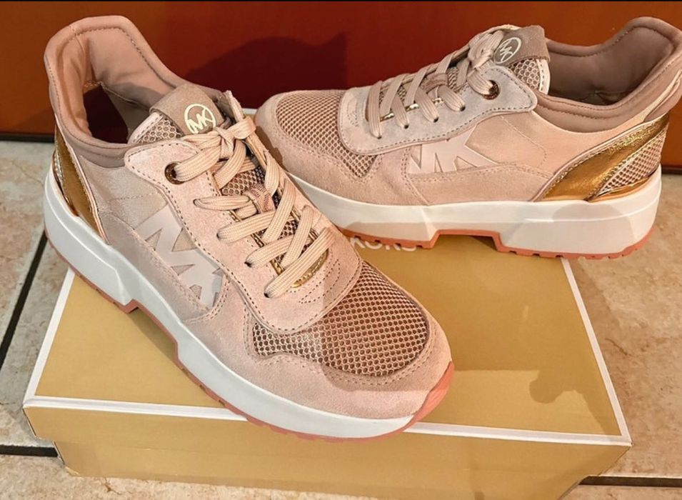 Michael Kors маратонки номер 37 и 36