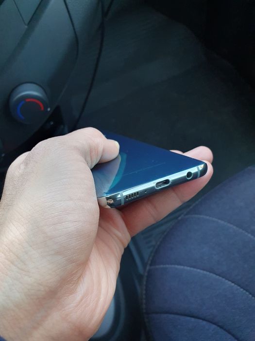 Samsung Galaxy S10 128Gb продам