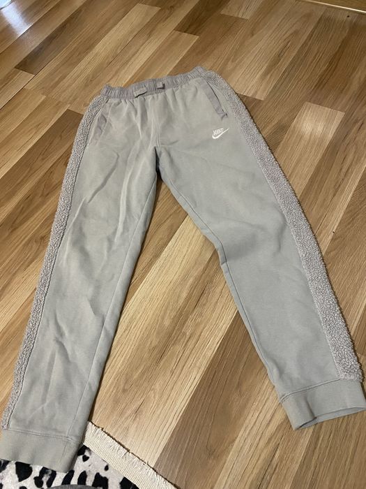 Pantaloni Nike