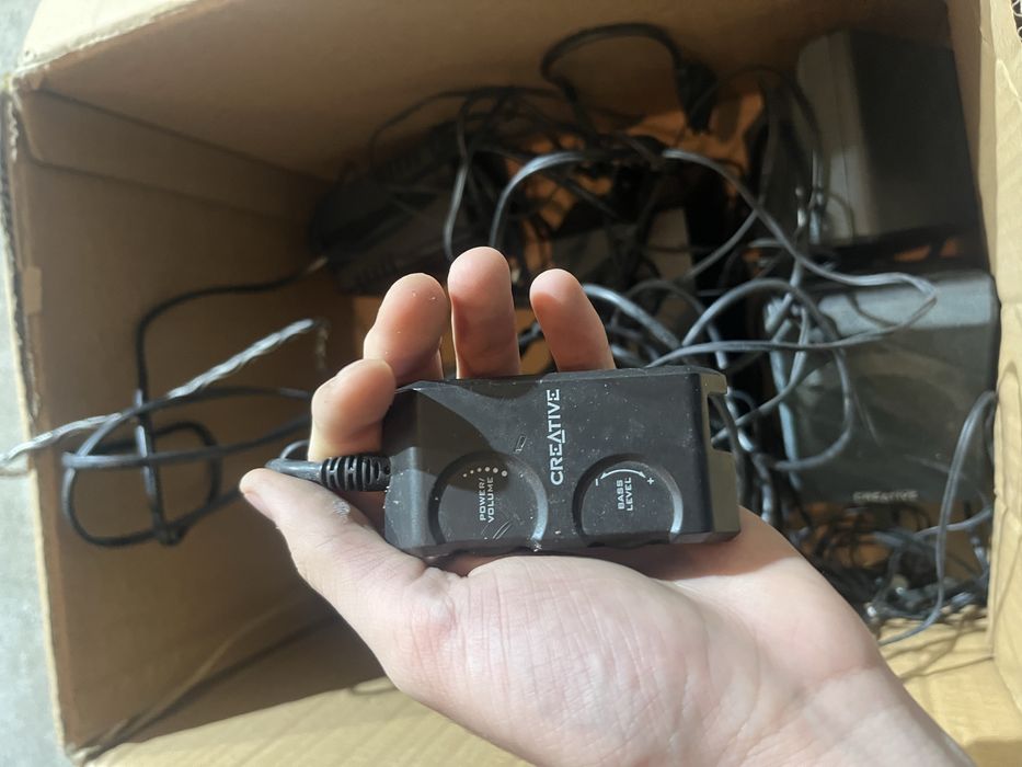 Creative 5.1 Тонколони и буфер