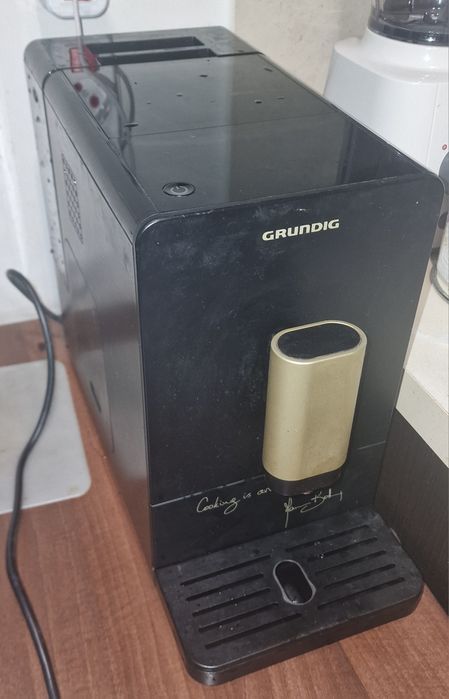 Espressor Grundig usor uzat