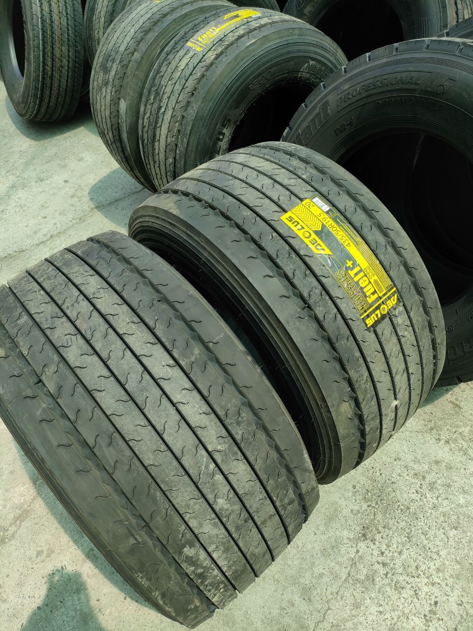 Шина размер 435/50R19.5