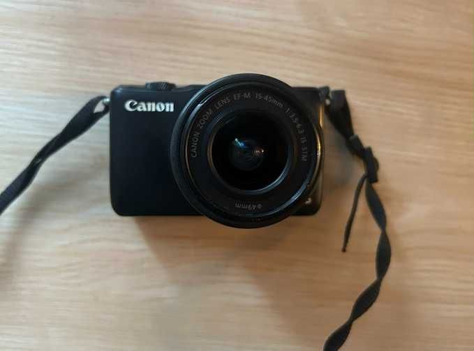 Camera Canon EOS M10 (Mirrorless) -  Obiectiv 15-45mm + accesorii