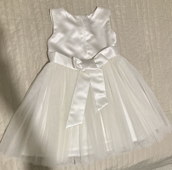 Rochita alba 3-4 ani