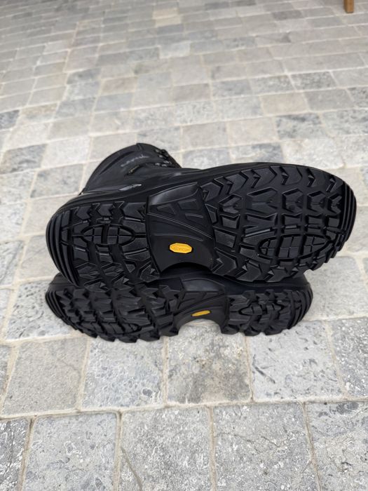 LOWA Renegade Gore/tex,Vibram mar 42 26,5 cm