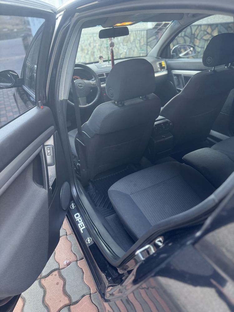 Opel Signum 2007 1.9 CDTI