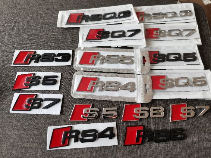 Емблема Ауди AUDI S8 RS4 S6 RS7 S4 S5 RS5 SQ7 SQ5