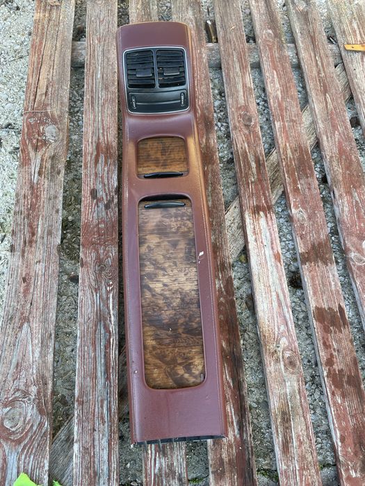 Червен заден подлакетник за Mercedes CLS W219