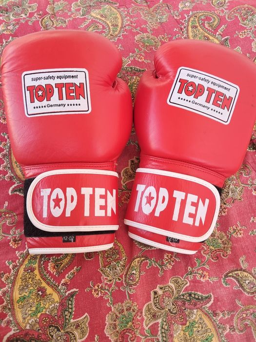 Бокс перчатка сатылады 10000 мын тенге