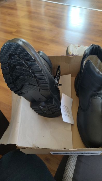 Мъжки боти от естествена кожа