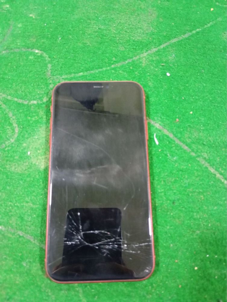 Apple Iphone 11.