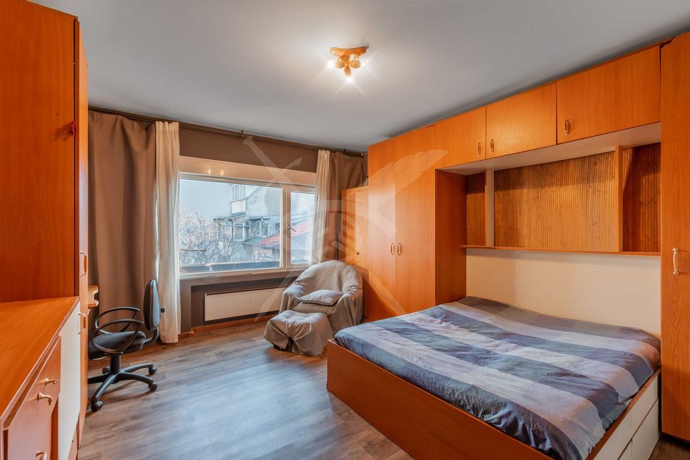 Продава се Четиристаен апартамент в София, Център - 105 кв.м за 2372 €/кв.м - Снимка #3