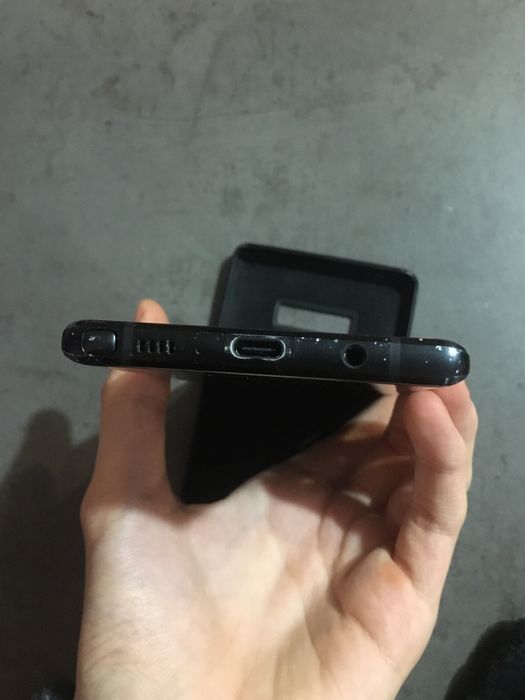 Samsung note 9-cutie originala+17huse incluse