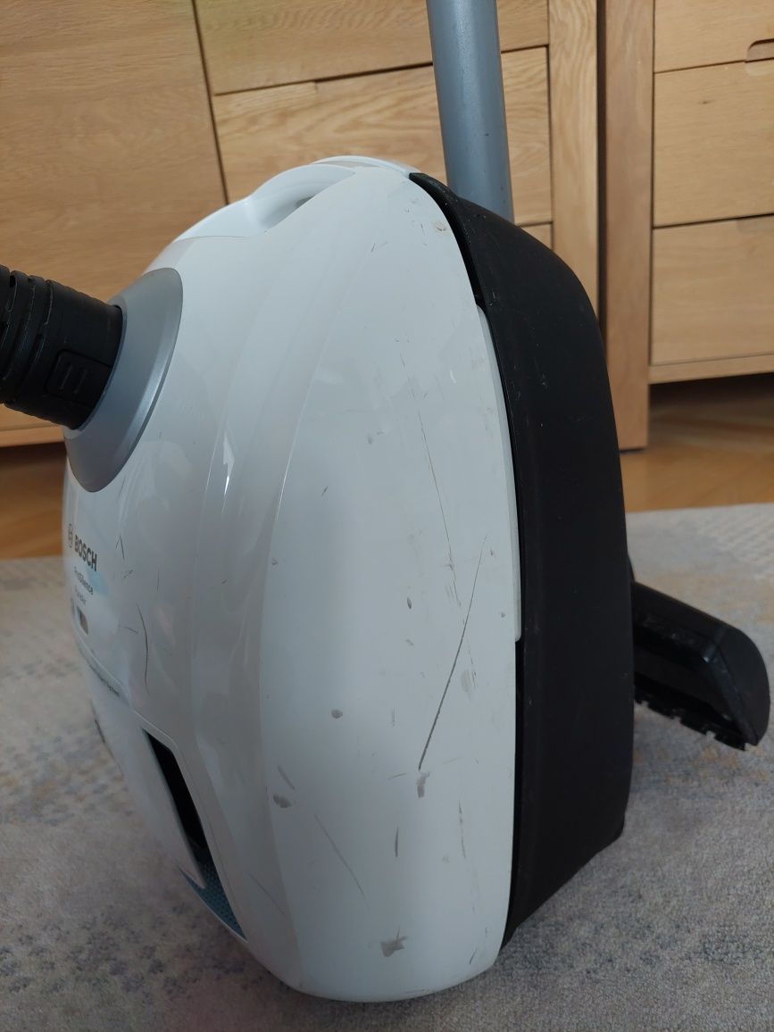 Aspirator cu sac Bosch 500W