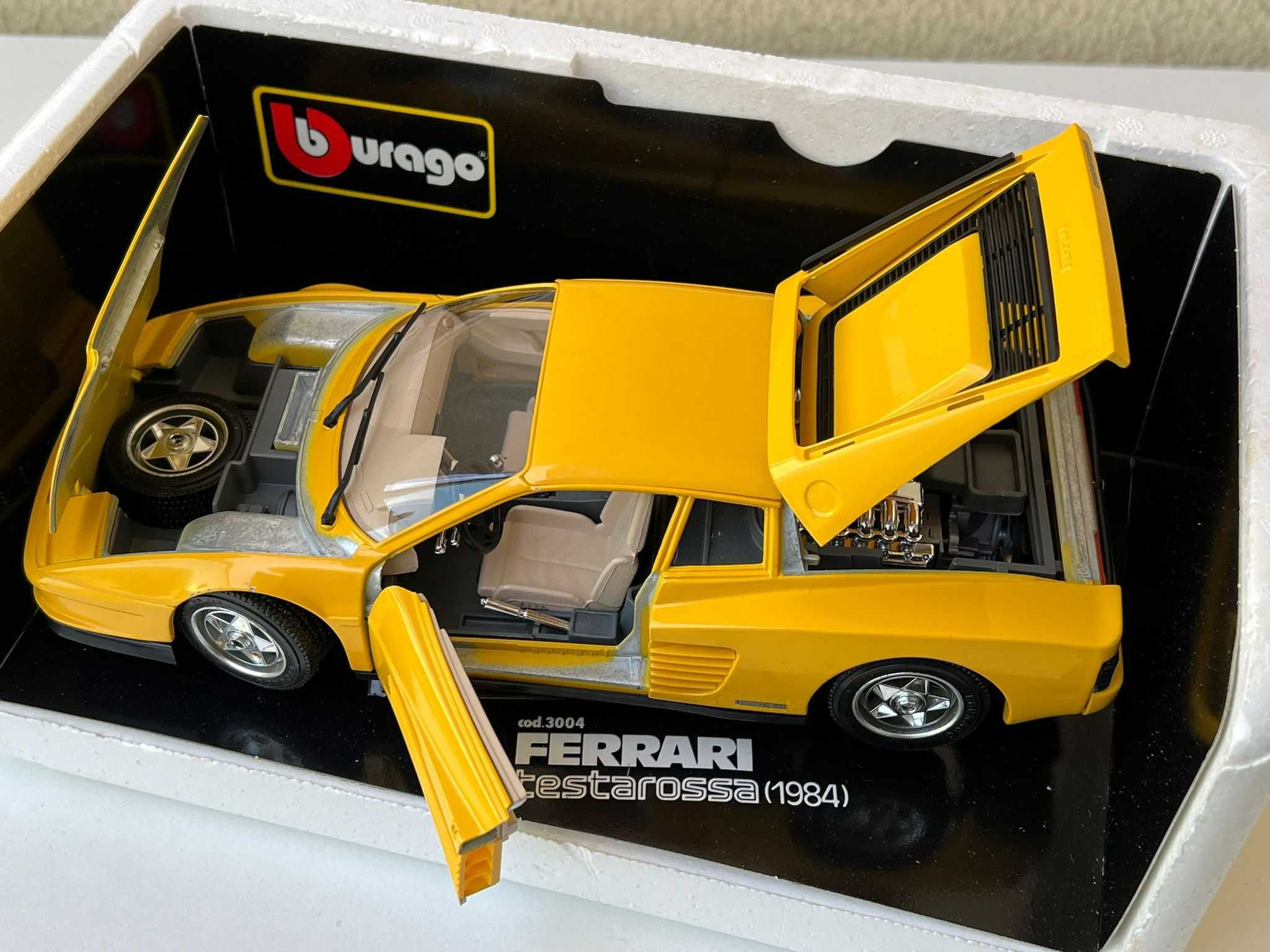 Macheta Auto 1/18 Burago Ferrari 512 Testarossa 1984