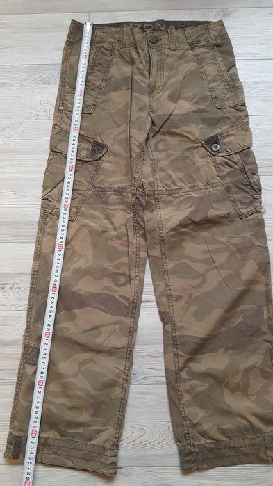 Kамуфлажен карго панталон